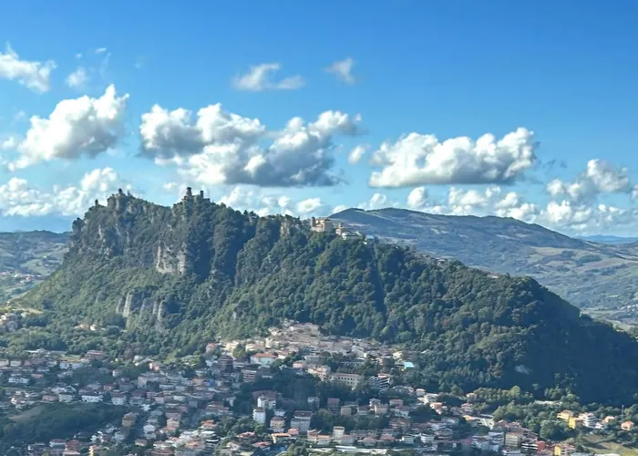 San Marino Skyline - Olimpio suite Vista Mare